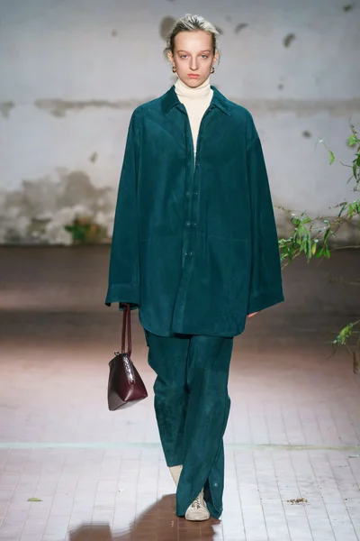 Look 52